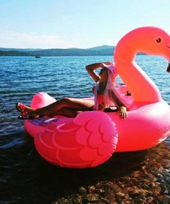 Имею опыт работы и готова воплотить все твои самые смелые фантазии. 💋 Нежная и чувственная, я гарантирую тебе незабываемое наслаждение. Мои услуги включают классический секс, оральные ласки, массаж и многое другое. 💞 Отзывы моих постоянных клиентов говорят о моей незабываемой встрече. С уверенностью могу заявить, что ты не пожалеешь о проведенном со мной времени. 📸 На фото ты увидишь мои привлекательные формы. Жду тебя в Москве, чтобы сделать нашу встречу по-настоящему особенной. 💫 Живу в центре Москвы и готова тебя встретить в любое удобное для тебя время. Не упусти шанс испытать настоящий праздник страсти и удовольствия вместе со мной. Доверься мне и я сделаю твои мечты реальностью. Целую и жду тебя, мой дорогой! 💋💕 Марго